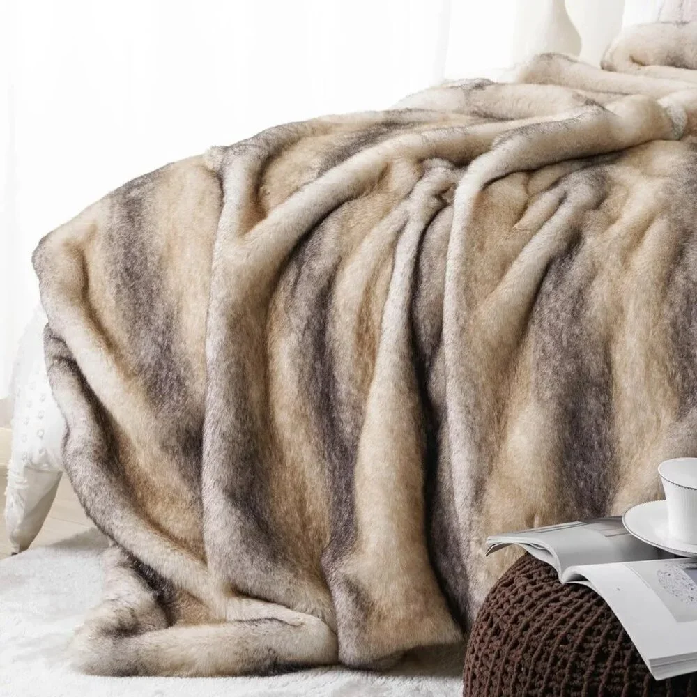 NEW West Elm Boho Brown Faux Fur Thick Mink Throw Blanket Bedding - 60
